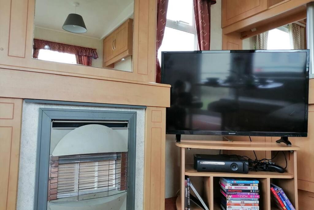 Beachside, Family-friendly, Wifi, 8 Berth Caravan 133 Skegness