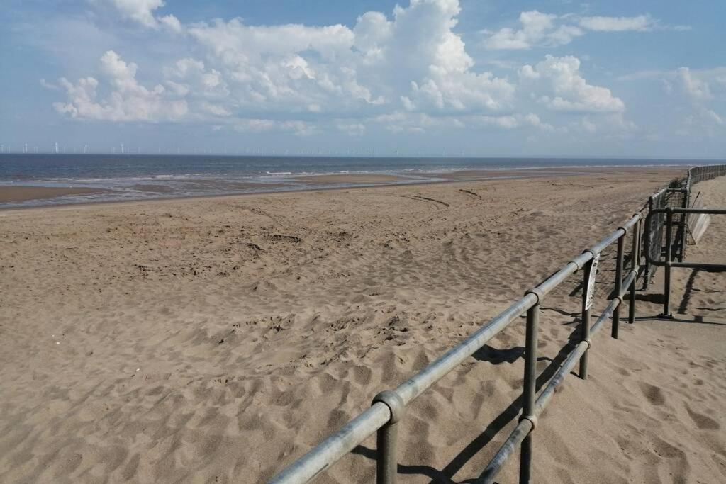 Beachside, Family-friendly, Wifi, 8 Berth Caravan 133 Skegness